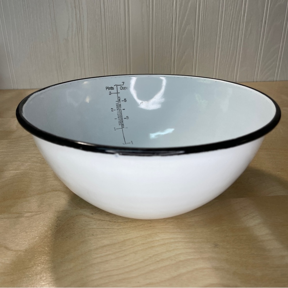 Vintage Vollrath Ware 3 Pints/7 Cups Enamel Mixing Bowl - Black & White